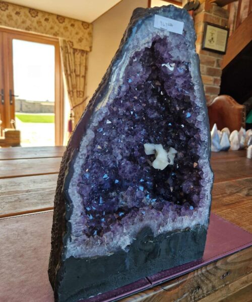 Amethyst Crystal Geode 947 Premium Queen Grade 12.35kg H35xW24xD18cm - Image 3