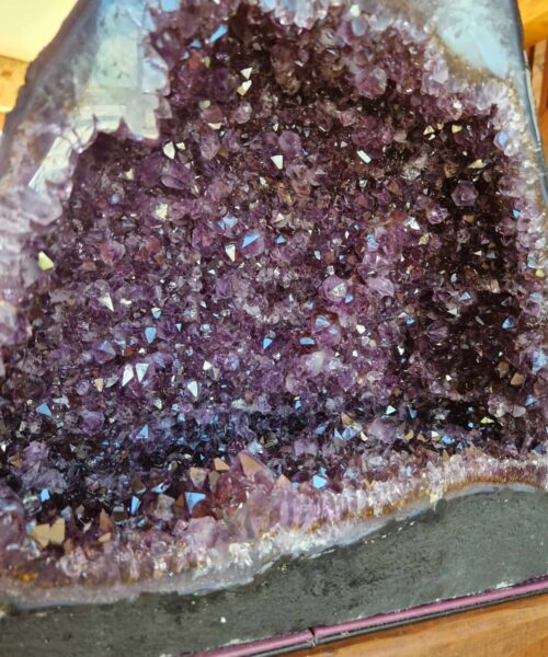 Amethyst Crystal Geode 954 Premium Queen Grade 15.73kg H33xW33xD22cm - Image 4