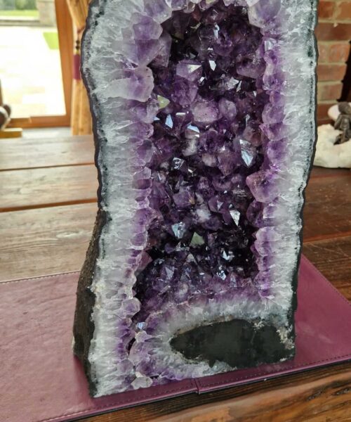Amethyst Crystal Geode 964 Premium Queen Grade 21.41kg – H42xW24xD20cm - Image 3