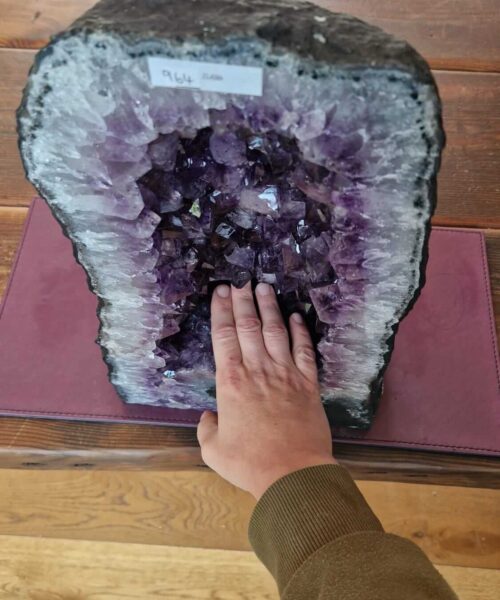 Amethyst Crystal Geode 964 Premium Queen Grade 21.41kg – H42xW24xD20cm - Image 4