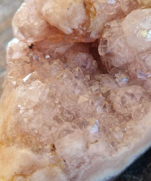 Pink Amethyst Freeform 4 Self Standing Healing Crystal Natural Crystal Gem 198g – H4xW8xD7cm - Image 9