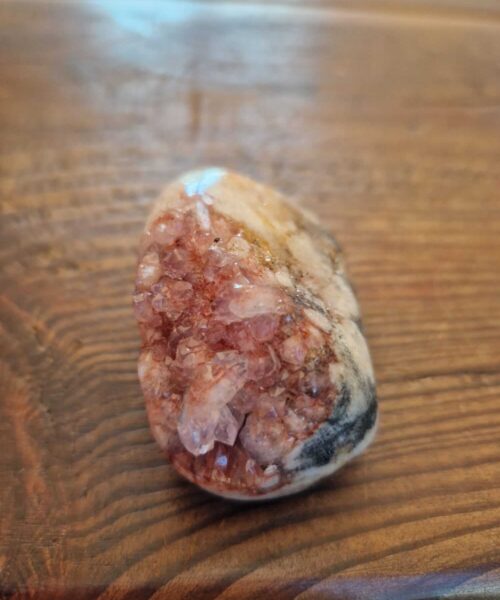 Pink Amethyst Freeform 6 Self Standing Healing Crystal Natural Crystal Gem 88g – H2.5xW5xD3.5cm - Image 10