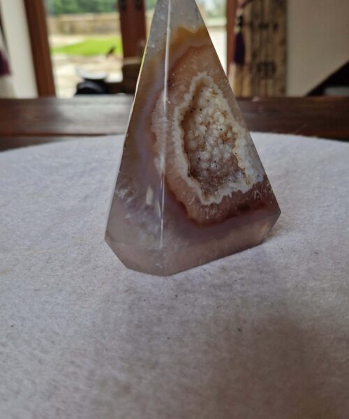 Premium Agate Conic Point 11 Tower Prism - 376g H11xW8xD5cm - Image 3