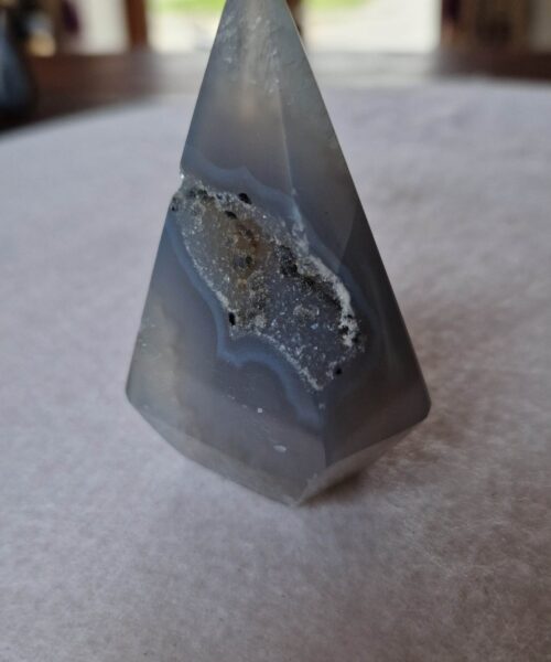 Premium Agate Conic Point 13 Tower Prism - 108g H7xW5xD3cm