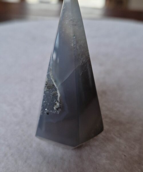 Premium Agate Conic Point 13 Tower Prism - 108g H7xW5xD3cm - Image 8