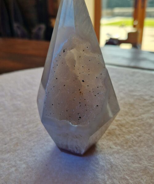 Premium Agate Conic Point 18 Tower Prism - 457g H13xW6.5xD8cm