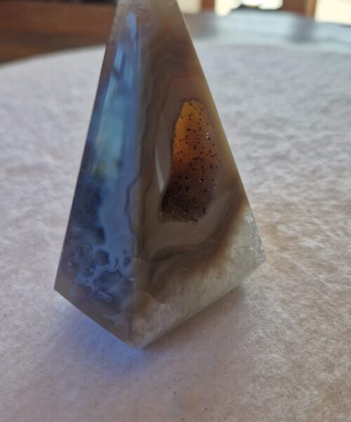 Premium Agate Conic Point 19 Tower Prism - 178g H8.5xW6xD4cm - Image 3