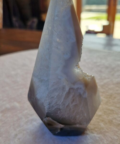 Premium Agate Conic Point 20 Tower Prism - 403g H12xW6.5xD6.5cm - Image 3