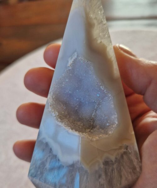 Premium Agate Conic Point 20 Tower Prism - 403g H12xW6.5xD6.5cm - Image 6