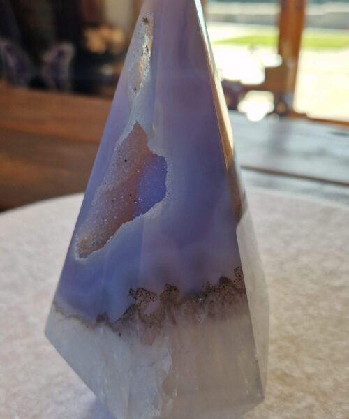 Premium Agate Conic Point 21 Tower Prism - 832g H15.5xW9xD7cm - Image 3