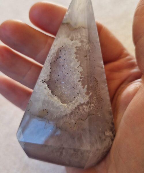Premium Agate Conic Point 23 Tower Prism - 190g H9.5xW5.5xD3cm - Image 5