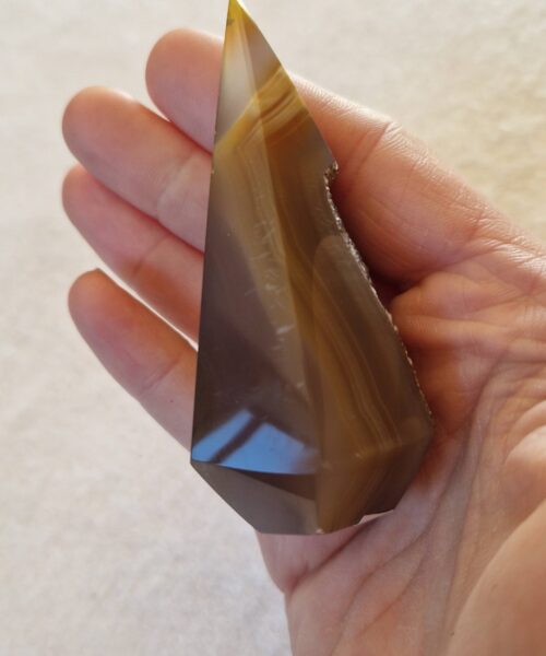 Premium Agate Conic Point 25 Tower Prism - 92g H7.5xW4xD3.5cm - Image 8