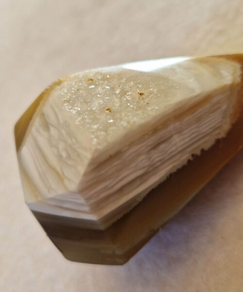 Premium Agate Conic Point 26 Tower Prism - 112g H7xW4.5xD4cm - Image 7