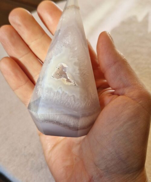 Premium Agate Conic Point 28 Tower Prism - 179g H10xW5.5xD4cm - Image 4