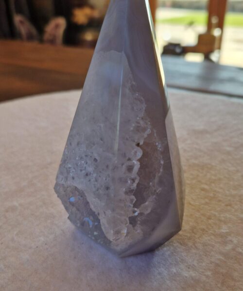 Premium Agate Conic Point 31 Tower Prism - 349g H12xW7xD5cm - Image 3