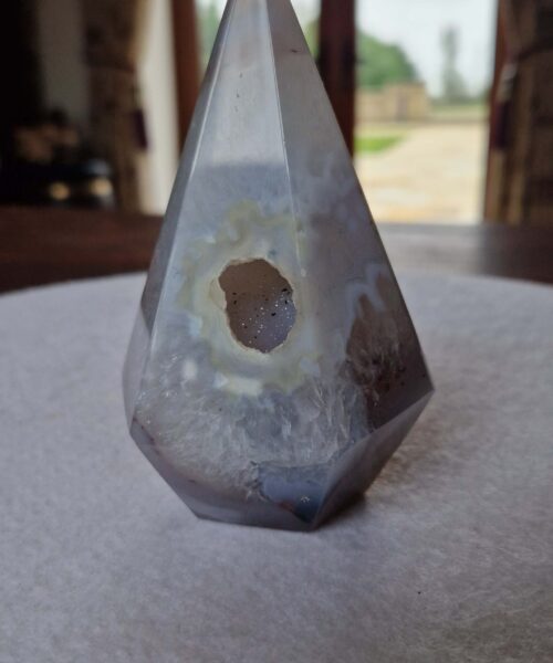 Premium Agate Conic Point 36 Tower Prism - 410g H11.5xW7.5xD6cm