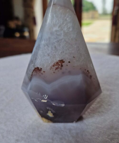 Premium Agate Conic Point 36 Tower Prism - 410g H11.5xW7.5xD6cm - Image 4