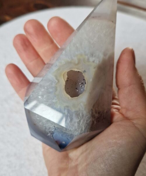 Premium Agate Conic Point 36 Tower Prism - 410g H11.5xW7.5xD6cm - Image 7