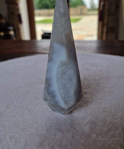Premium Agate Conic Point 40 Tower Prism - 190g H12.5xW4xD4cm