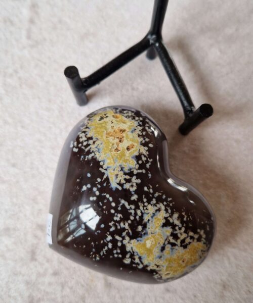 Agate Angel Aura Heart on Stand 29, Aura, Titanium, Cluster, Crystal, Gemstone 338g – H7.5xW9xD5cm - Image 8