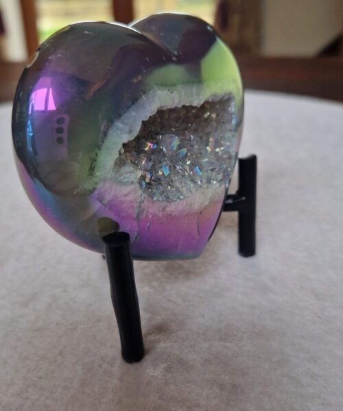 Agate Angel Aura Heart on Stand 30, Aura, Titanium, Cluster, Crystal, Gemstone 315g – H7.5xW8xD5cm - Image 3