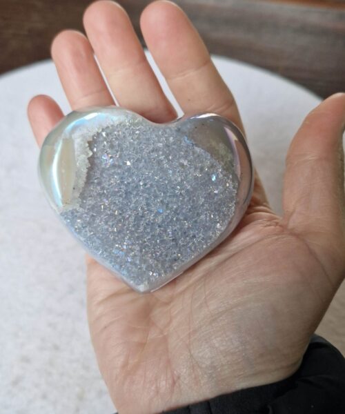 Agate Angel Aura Heart on Stand 31, Aura, Titanium, Cluster, Crystal, Gemstone 303g – H6.5xW7.5xD5cm - Image 6