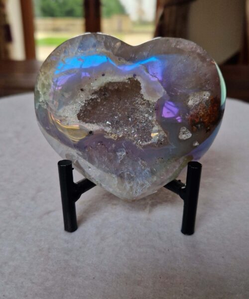 Agate Angel Aura Heart on Stand 33, Aura, Titanium, Cluster, Crystal, Gemstone 410g – H8.5xW9xD5cm