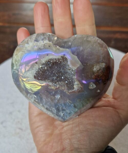 Agate Angel Aura Heart on Stand 33, Aura, Titanium, Cluster, Crystal, Gemstone 410g – H8.5xW9xD5cm - Image 7