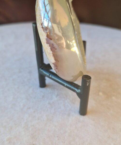 Agate Angel Aura Heart on Stand 37, Aura, Titanium, Cluster, Crystal, Gemstone 315g – H8.5xW9xD5cm - Image 6