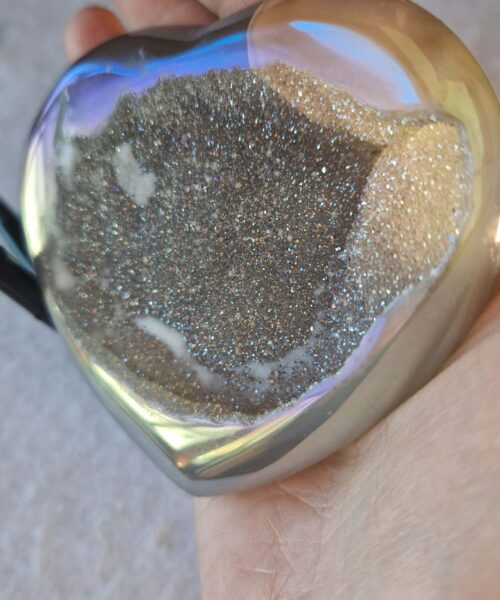 Agate Angel Aura Heart on Stand 37, Aura, Titanium, Cluster, Crystal, Gemstone 315g – H8.5xW9xD5cm - Image 8