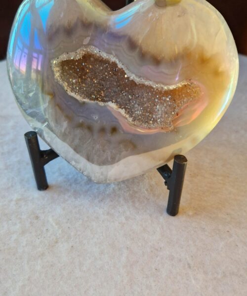 Agate Angel Aura Heart on Stand 41, Aura, Titanium, Cluster, Crystal, Gemstone 801g – H9.5xW11.5xD6cm