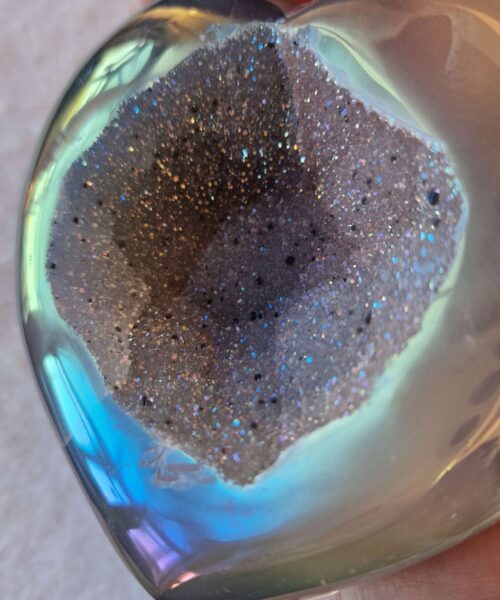 Agate Angel Aura Heart on Stand 42, Aura, Titanium, Cluster, Crystal, Gemstone 664g – H10xW11xD6cm - Image 6