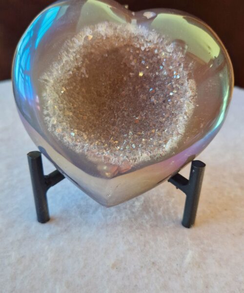 Agate Angel Aura Heart on Stand 43, Aura, Titanium, Cluster, Crystal, Gemstone 637g – H9.5xW10xD6cm