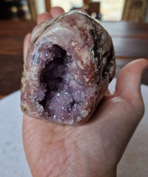 Pink Amethyst Freeform 16 Self Standing Healing Crystal Natural Crystal Gem 465g – H6.5xW9.5xD7cm - Image 8