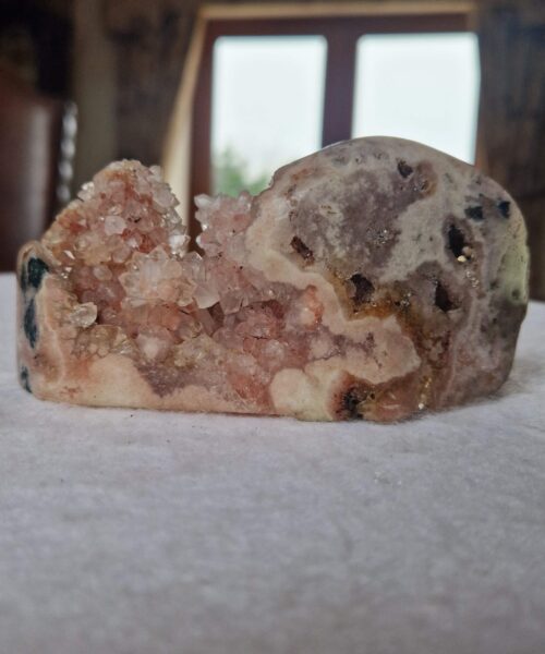 Pink Amethyst Freeform 30 Self Standing Healing Crystal Natural Crystal Gem 382g – H6xW12.5xD4cm