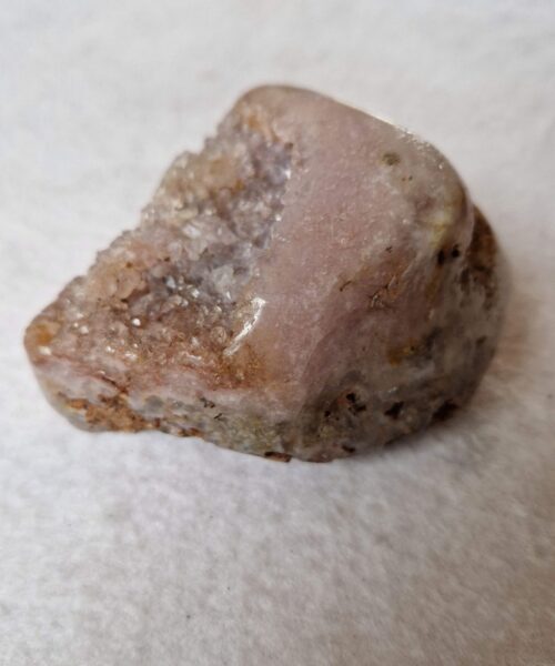 Pink Amethyst Freeform 35 Self Standing Healing Crystal Natural Crystal Gem 350g – H4.5xW9.5xD8cm - Image 4