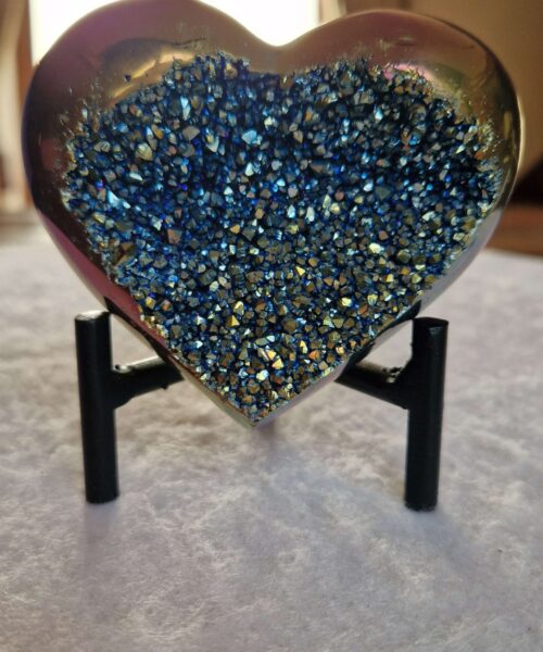 Rainbow Quartz Heart with Stand 46 Aura, Titanium, Cluster, Crystal, Gemstone 409g – H8xW9xD5cm
