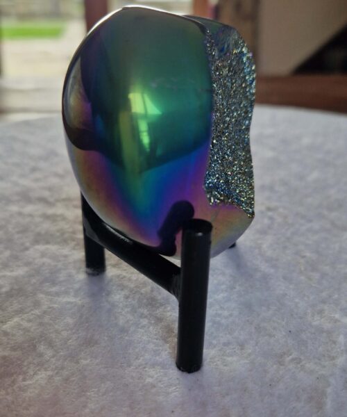 Alternative view of Rainbow Quartz Heart with Stand 47 Aura, Titanium, Cluster, Crystal, Gemstone 342g – H7xW7.5xD5cm