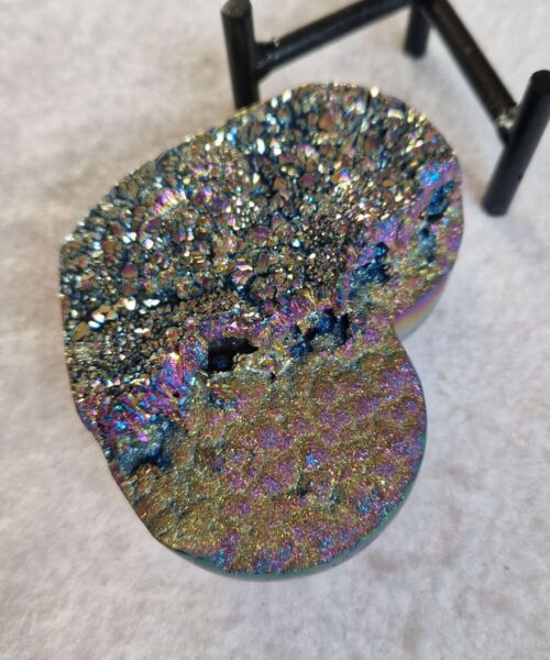 Rainbow Quartz Heart with Stand 48 Aura, Titanium, Cluster, Crystal, Gemstone 362g – H8.5xW9.5xD5cm - Image 4