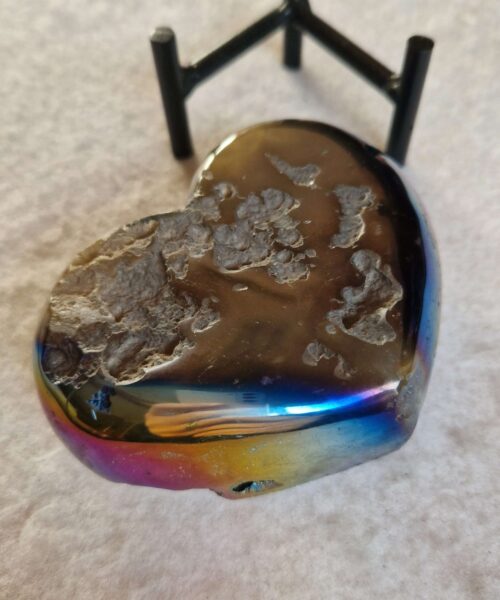 Rainbow Quartz Heart with Stand 48 Aura, Titanium, Cluster, Crystal, Gemstone 362g – H8.5xW9.5xD5cm - Image 6