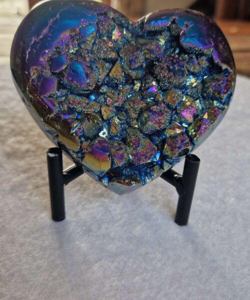 Rainbow Quartz Heart with Stand 50 Aura, Titanium, Cluster, Crystal, Gemstone 453g – H9xW10xD5cm