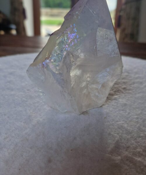 Alternative view of Premium Angel Aura Point 13 Crystal Clear Quartz Tower 547g - H9xW9.5xD7cm