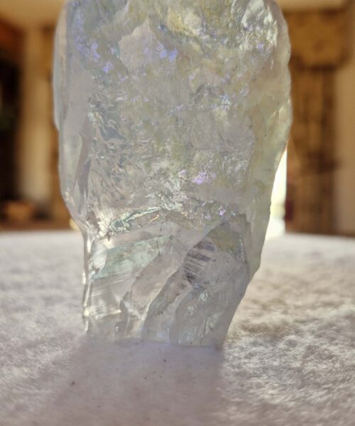 Premium Angel Aura Point 9 Crystal Clear Quartz Tower 467g - H8.5xW9.5xD6cm - Image 7