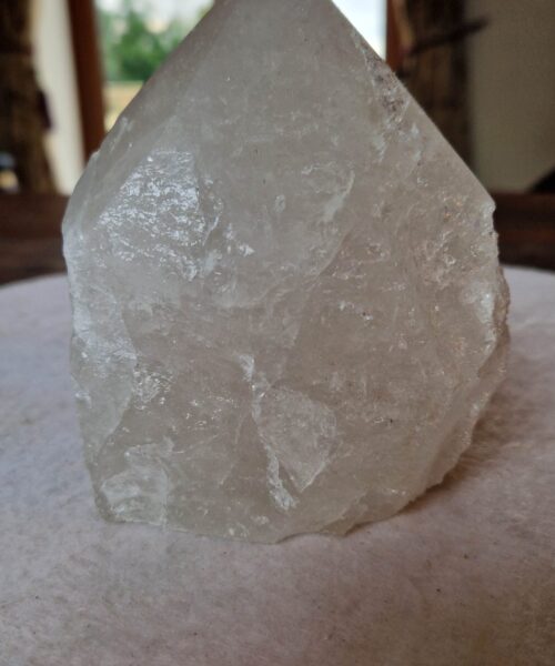 Large Clear Quartz White Crystal 10 Quartz Tower Points Polished Tip Gemstones Natural 1.302g H12xW9.5xD9.5cm