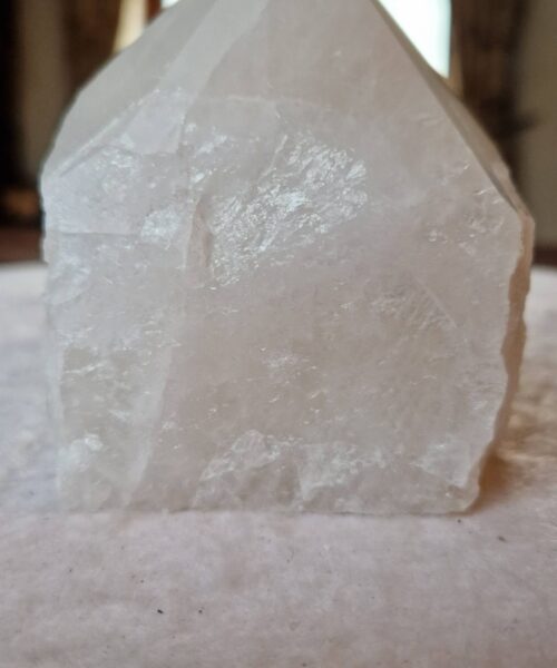 Alternative view of Large Clear Quartz White Crystal 13 Quartz Tower Points Polished Tip Gemstones Natural 948g H10xW10xD9cm