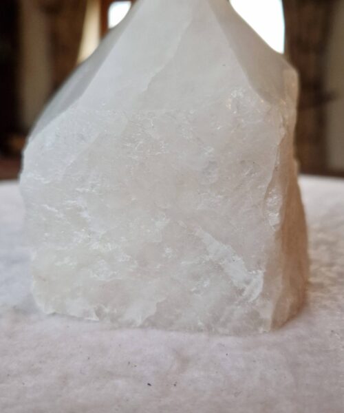 Large Clear Quartz White Crystal 13 Quartz Tower Points Polished Tip Gemstones Natural 948g H10xW10xD9cm - Image 4