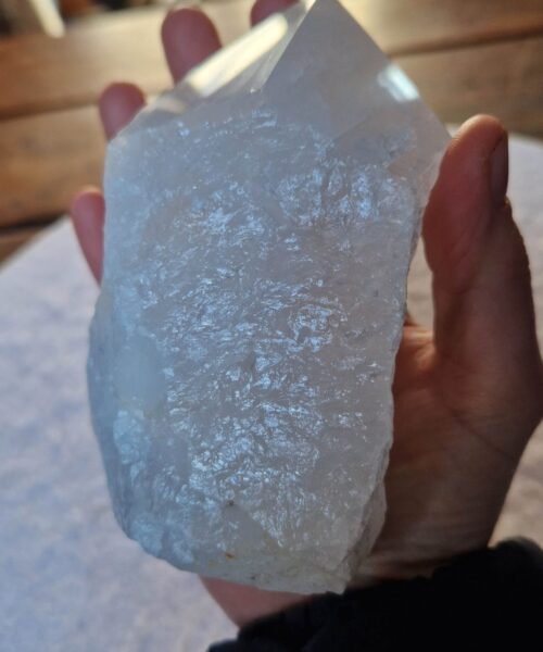Large Clear Quartz White Crystal 2 Quartz Tower Points Polished Tip Gemstones Natural 972g H13xW9.5xD8cm - Image 4