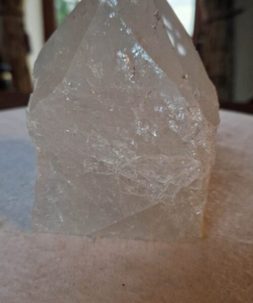 Alternative view of Large Clear Quartz White Crystal 7 Quartz Tower Points Polished Tip Gemstones Natural 1.321g H13xW9xD7.5cm