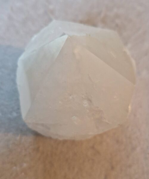 Large Clear Quartz White Crystal 8 Quartz Tower Points Polished Tip Gemstones Natural 1.142g H10.5xW9xD9cm - Image 6