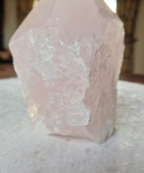 Large Rose Quartz Pink Crystal 2 Quartz Tower Points Polished Tip Gemstones Natural 991g H13.5xW8xD5.5cm - Image 3